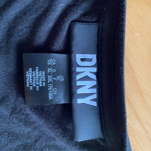 DKNY Black T-shirt - Picture 8 of 9